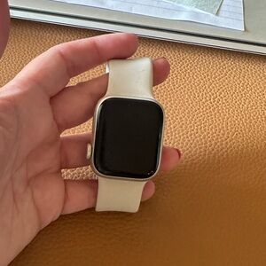 Apple Watch Series 8 41mm - Starlight